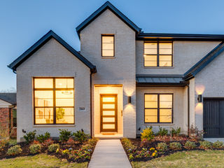 Exterior Front Yard Shot of Your Dream Dallas Home
