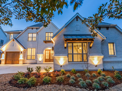 Exterior Front Yard Shot of Your Dream Dallas Home