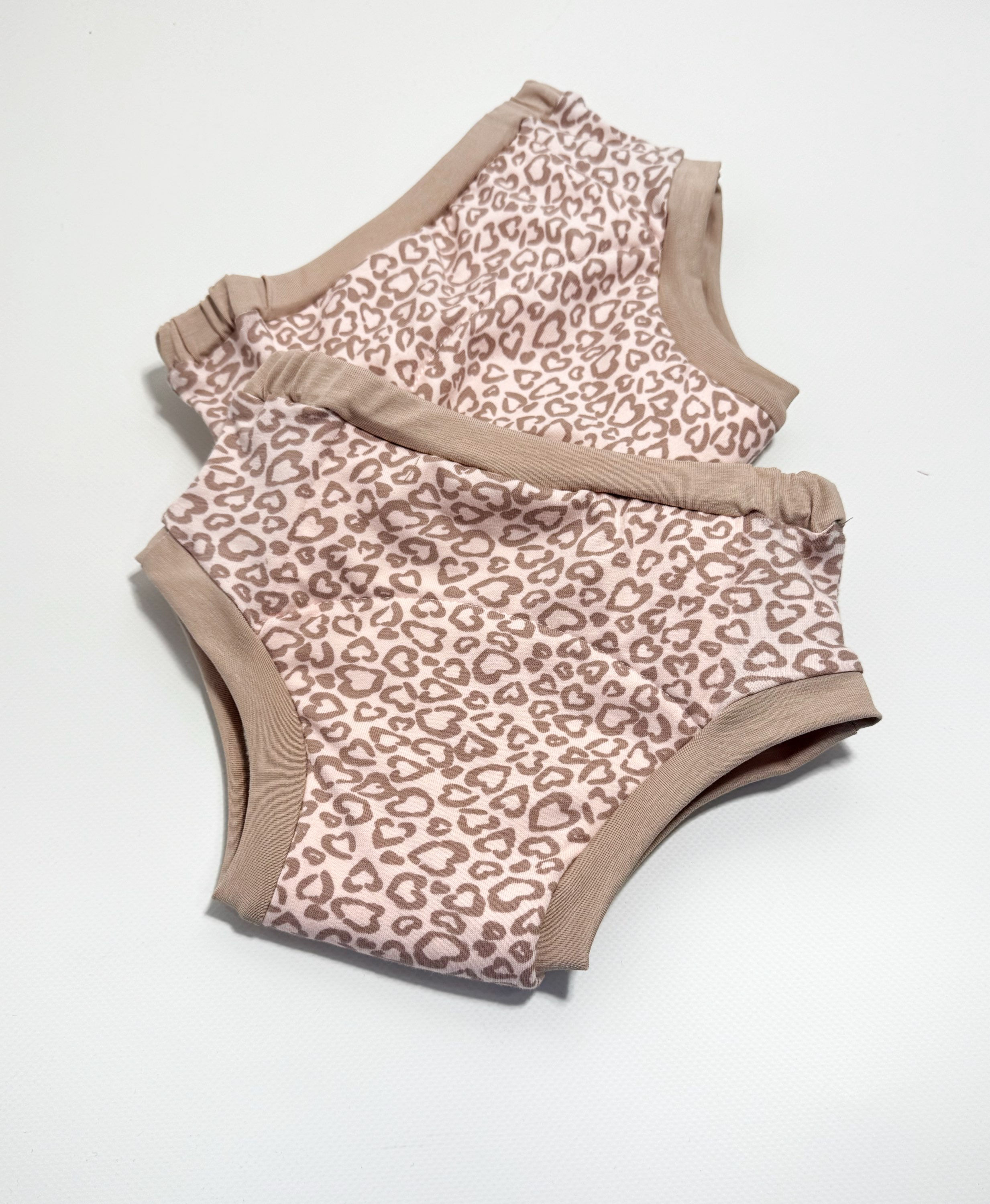 Тренувальні трусики Сердечка мокко (стандартна вкладка)