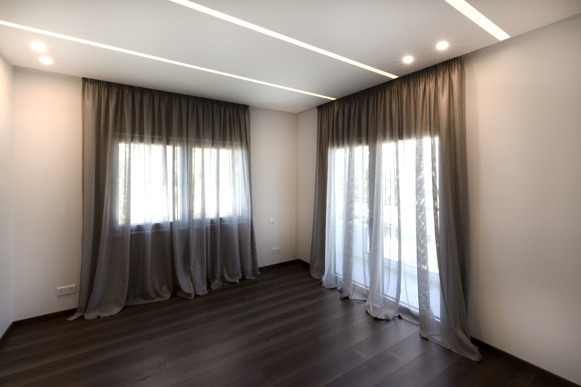 Luxury Beachfront Four Bedroom Apartment