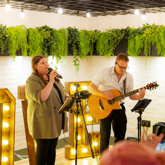 acoustic wedding singer