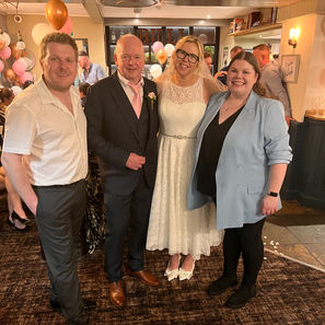 Suzie, Andy, Stacy and Sam and The Bull in Broughton Astley