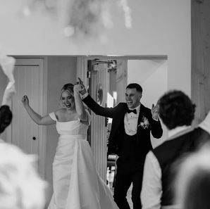 Live acoustic wedding singer performing wedding breakfast music at a Derbyshire wedding venue