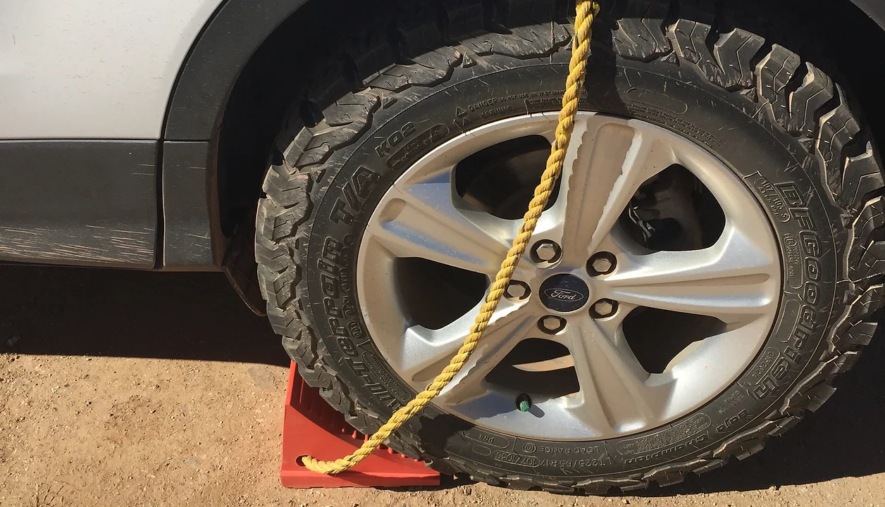wheel chock; H&S; Health and safety; tire safety