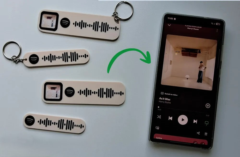 Customizable Spotify Keychain/Tag