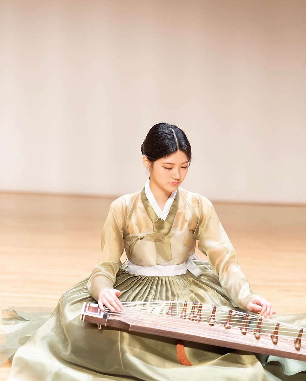 Ancient Strings: A Korean Sound Experience with Ecryu