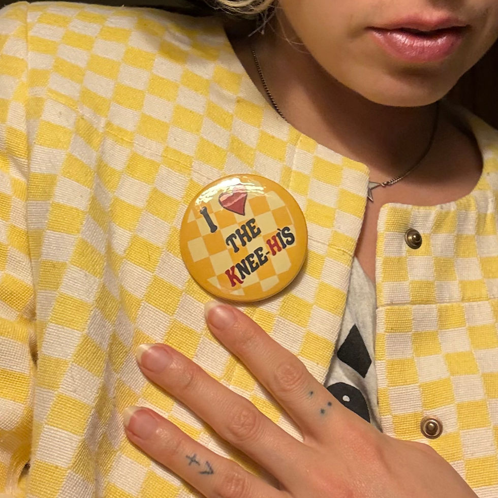 Thumbnail: 'I Love The Knee-Hi's' Button