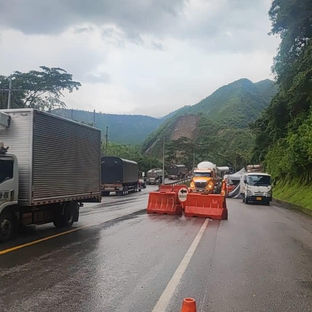 En la vía al llano, se reporta alto flujo vehicular tras el levantamiento del paro camionero