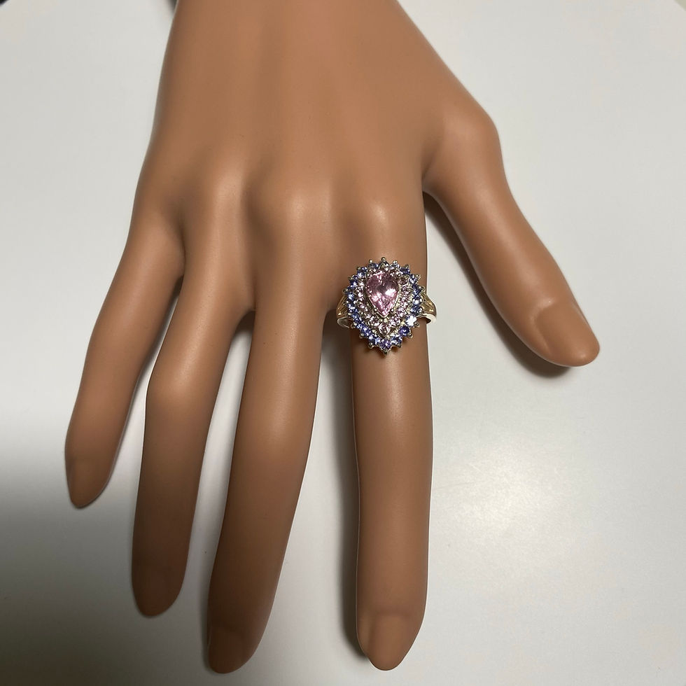 Thumbnail: 1.55cts Natural Colour change Malaya Garnet 925 Silver/ Gold ring