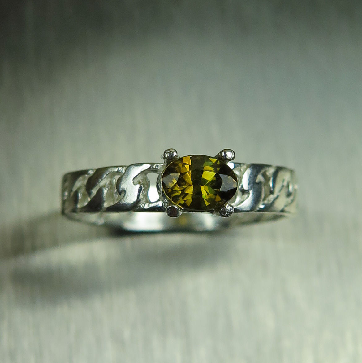 0.45cts Natural demantoid andradite garnet 925 Silver / Gold/ Platinum ring