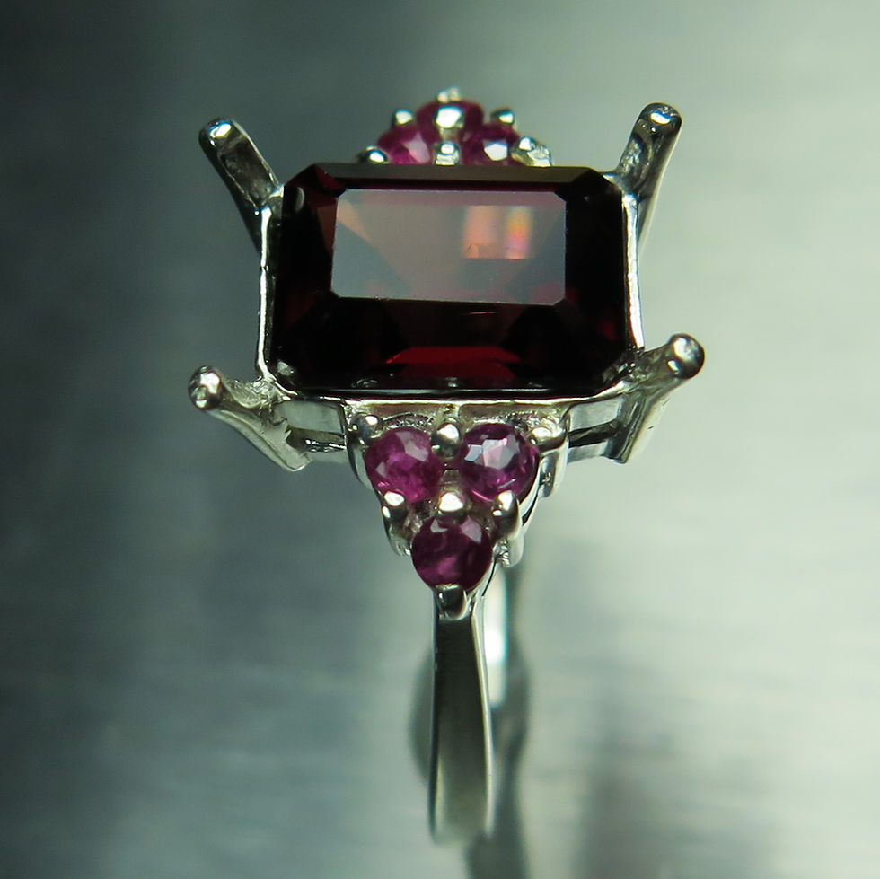 Miniature : 4.05ct Natural Spessartine garnet Dark Red 925 Silver / Gold/ Platinum ring
