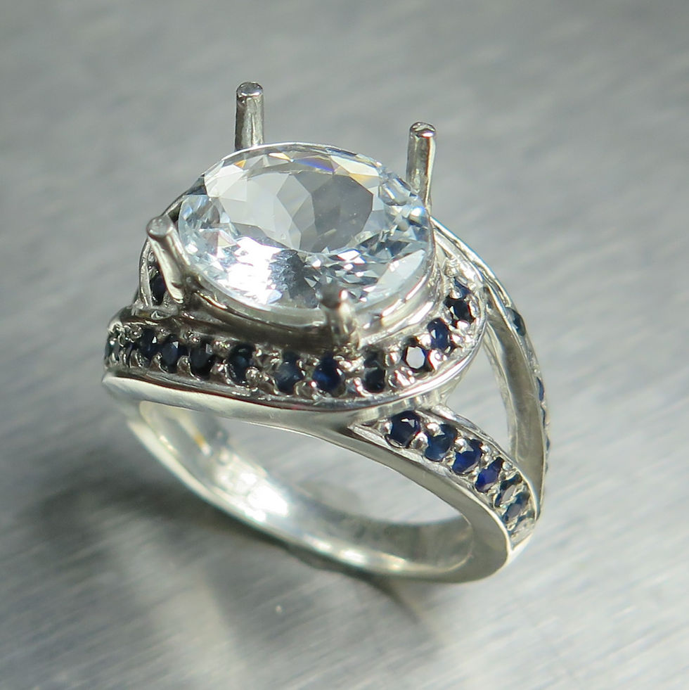 Miniature : Natural Goshenite Beryl colourless aquamarine 925 Silver / Gold/ Platinum ring