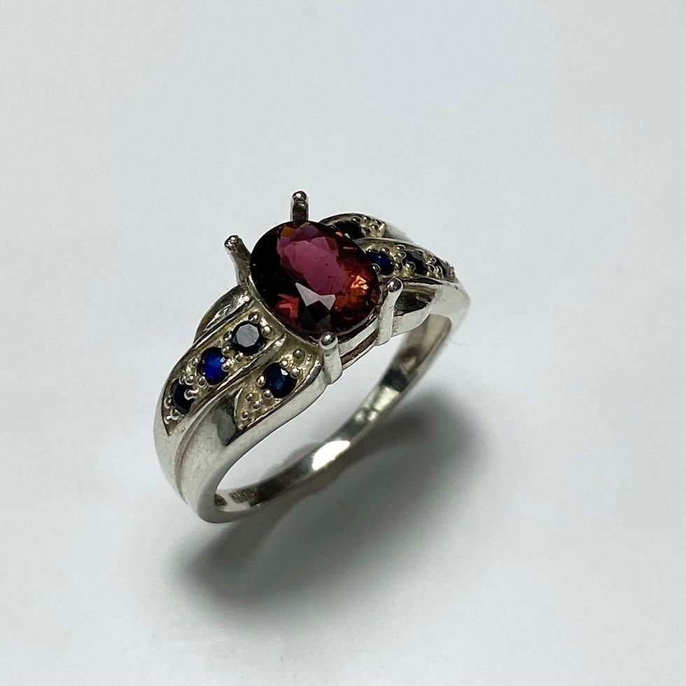 縮圖：1.3ct Natural Burgundy Tourmaline 25 Silver / Gold ring