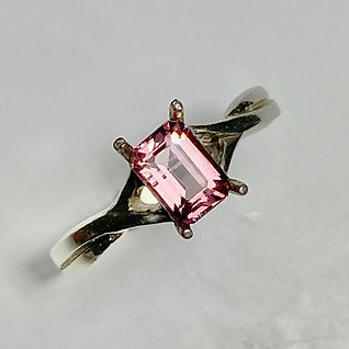 0.7cts Natural Pink Apatite 925 Silver / Gold/ Platinum ring