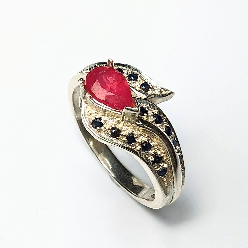 縮圖：0.9ct Natural Red Rhodonite 925 Silver/ Gold/ ring