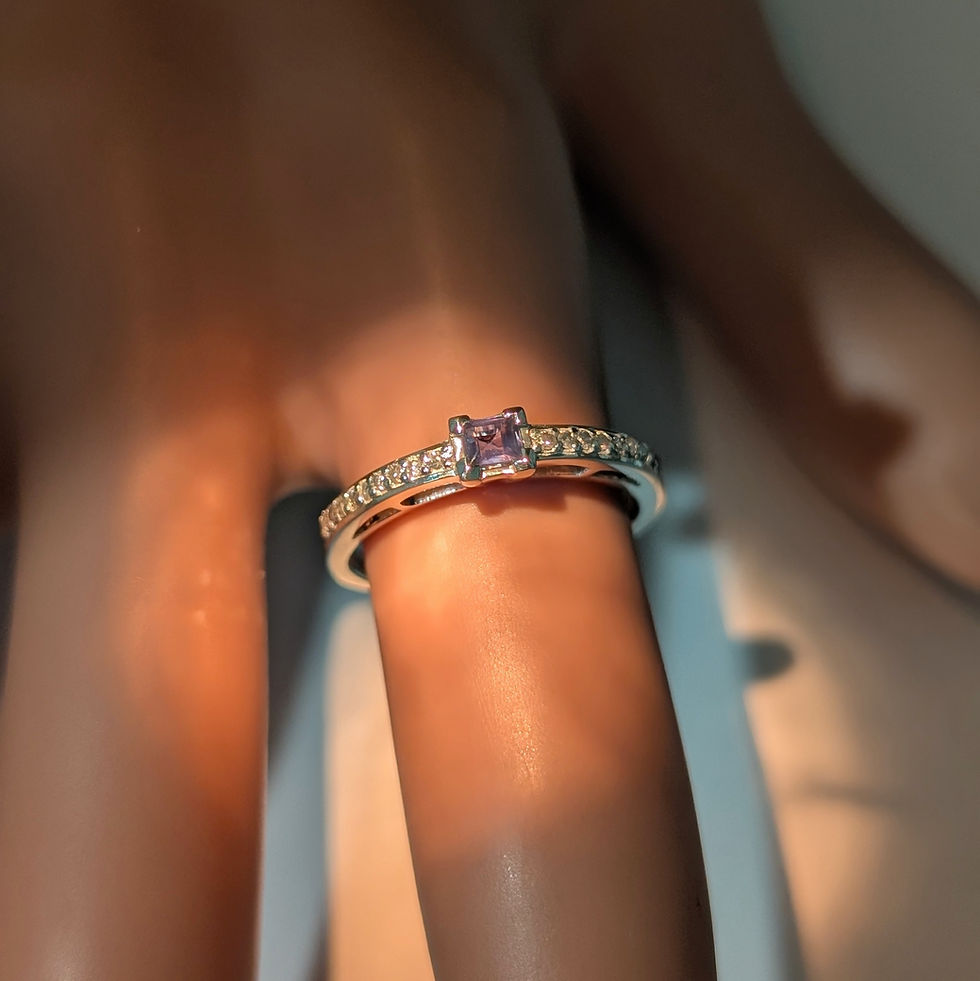Thumbnail: Natural Alexandrite colour change and Diamonds 925 Silver / Gold ring