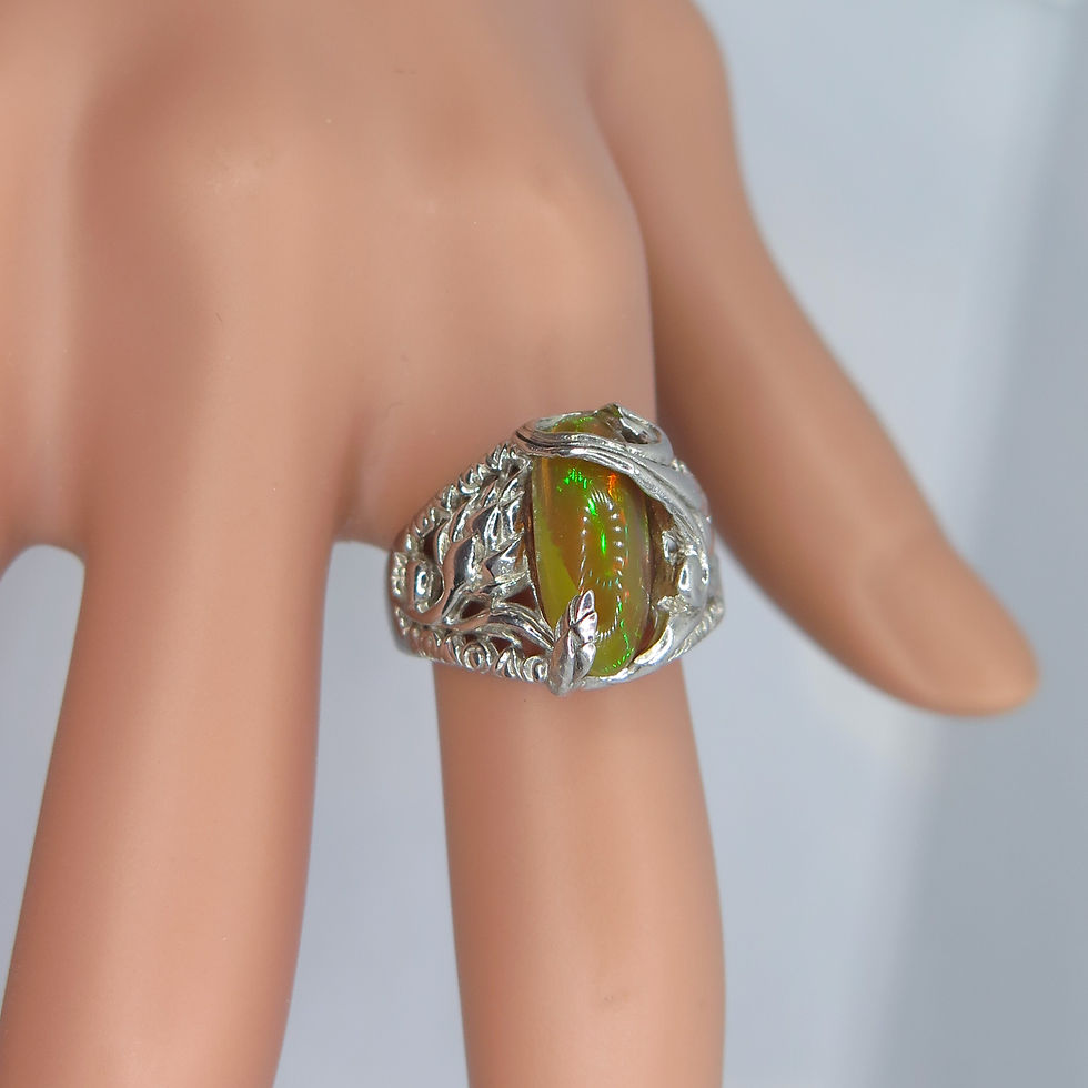 Miniature : 1.85cts Natural multi-colour Welo Opal Silver / Gold / Platinum ring