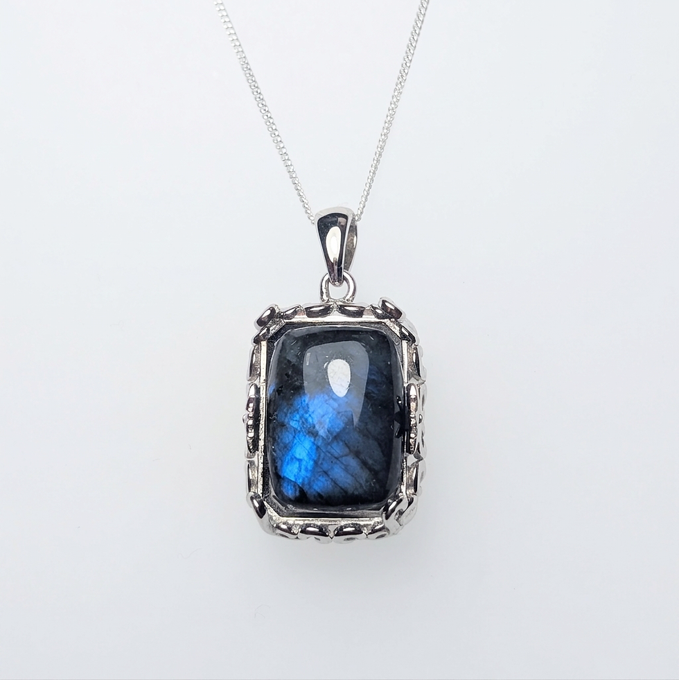 Thumbnail: 9.4ct Natural Labradorite pendant on chain Silver, Gold, Platinum