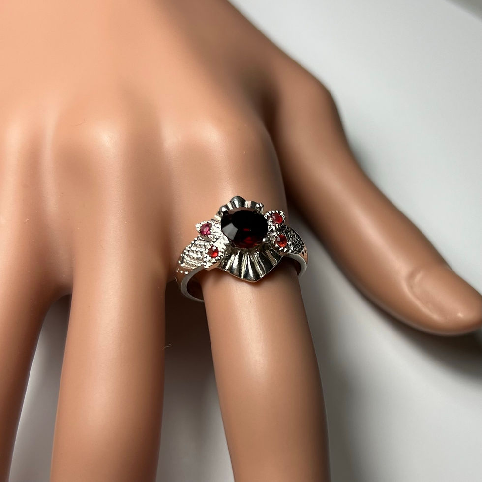 Miniature : 1.9ct Natural Red Almandine Garnet 925 Silver / Gold/ Platinum ring