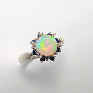 0.85ct Natural multi-colour Welo Opal Silver / Gold / Platinum ring