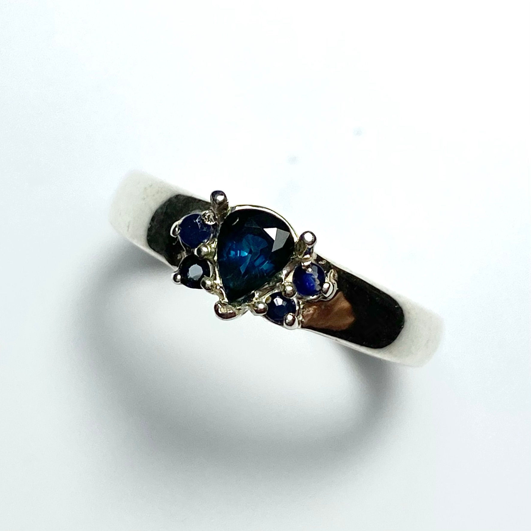 0.55ct Natural Royal blue Sapphire 925 Silver / Gold/ Platinum ring