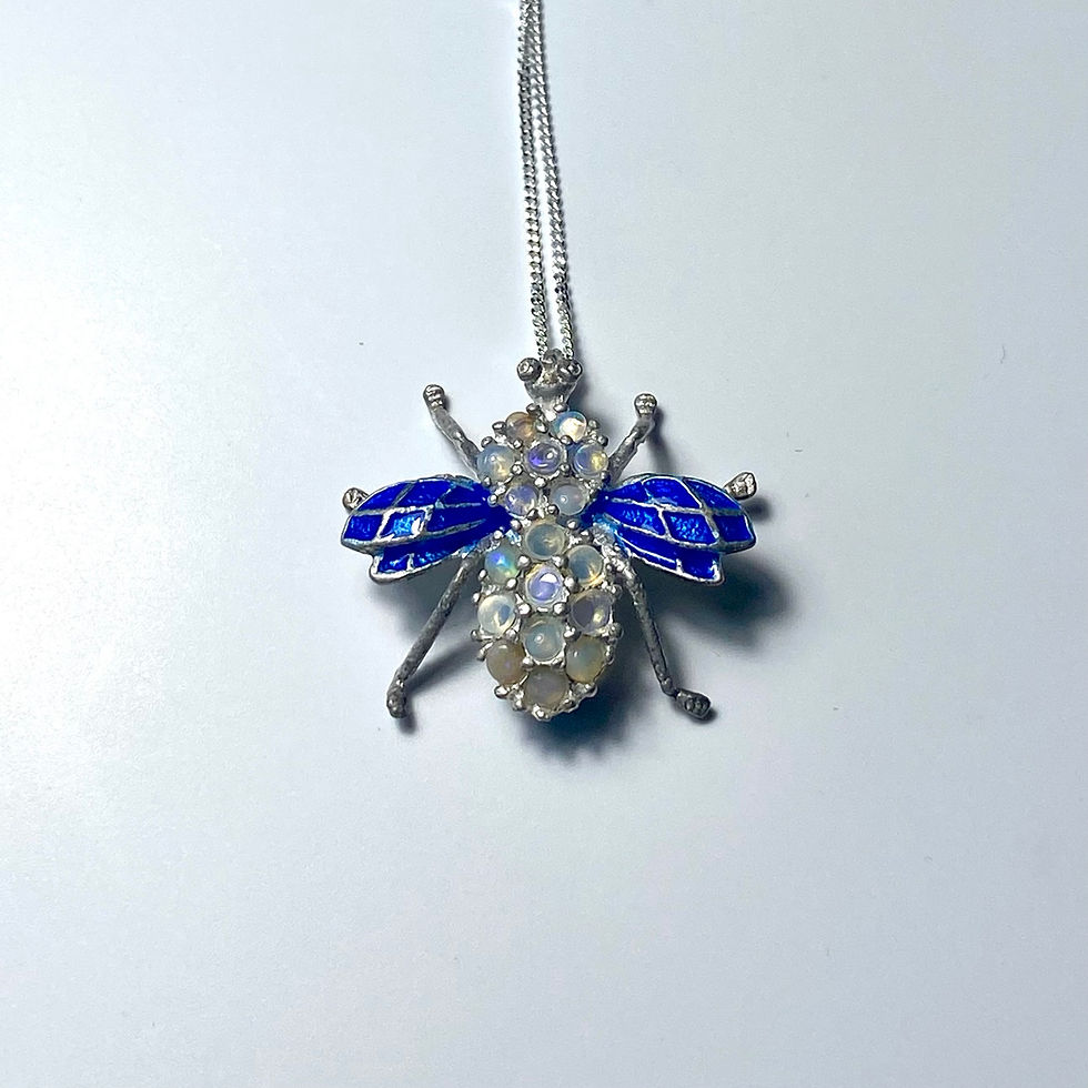 Miniatura: Natural Australian white opal Silver / Gold / Platinum beetle bug pendant
