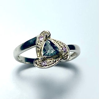 Natural Colour change Bekily Garnet 925 Silver / Gold ring