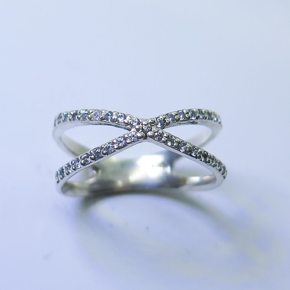 Miniature : Natural Diamonds 925 Silver / Gold/ Platinum wedding band Infinity X ring