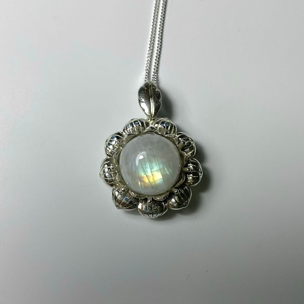 Thumbnail: Natural rainbow moonstone 9ct 14k 18k 22k 375 585 750 Gold Platinum sunflower pendant