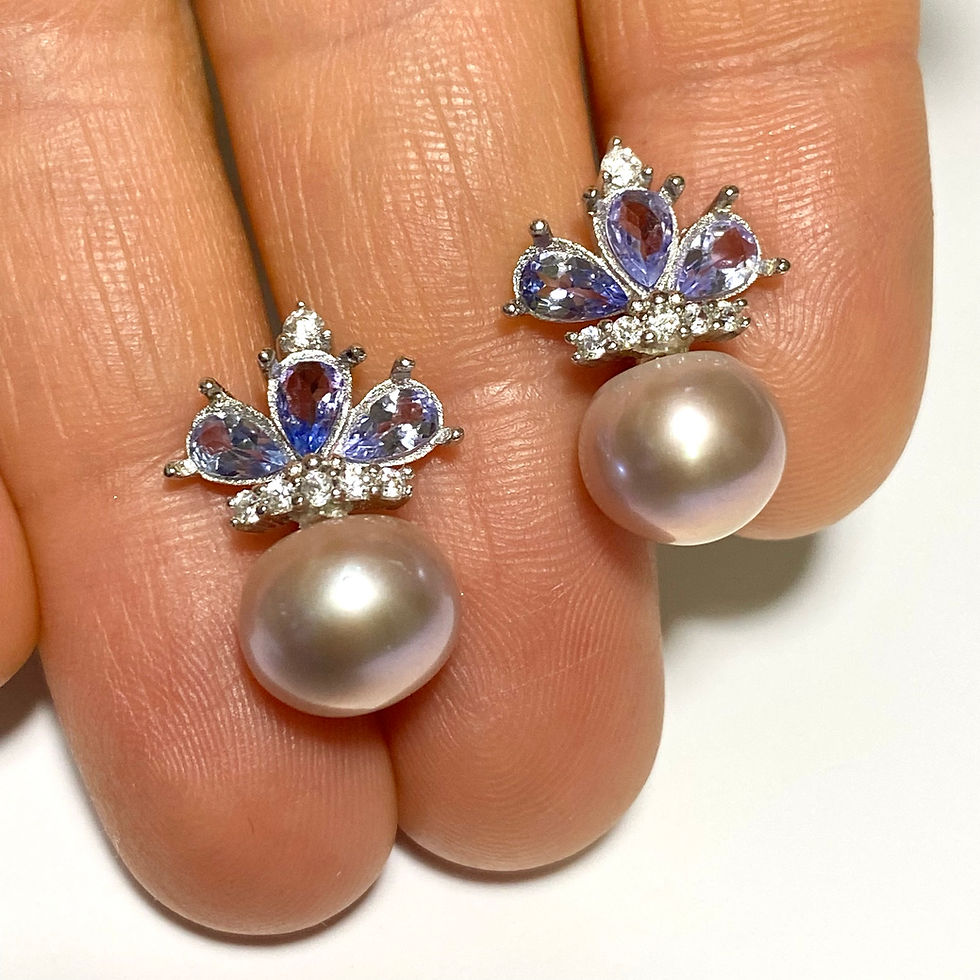 縮圖：Certified Cultured Lavender Freshwater Pearl 925 Silver /Gold stud earrings