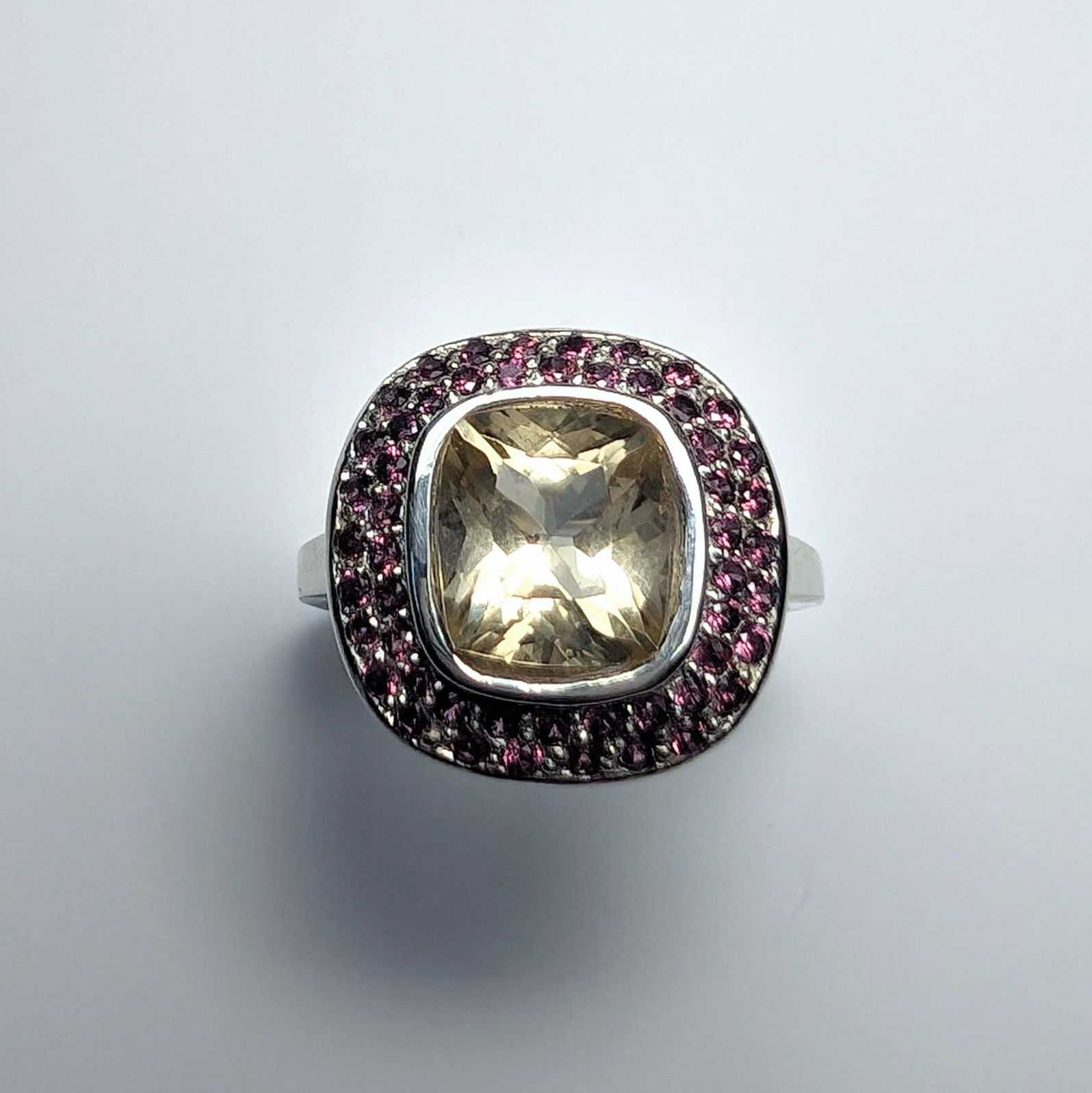 2.3ct Natural light Blue Topaz 925 Silver / Gold/ Platinum bezel ring