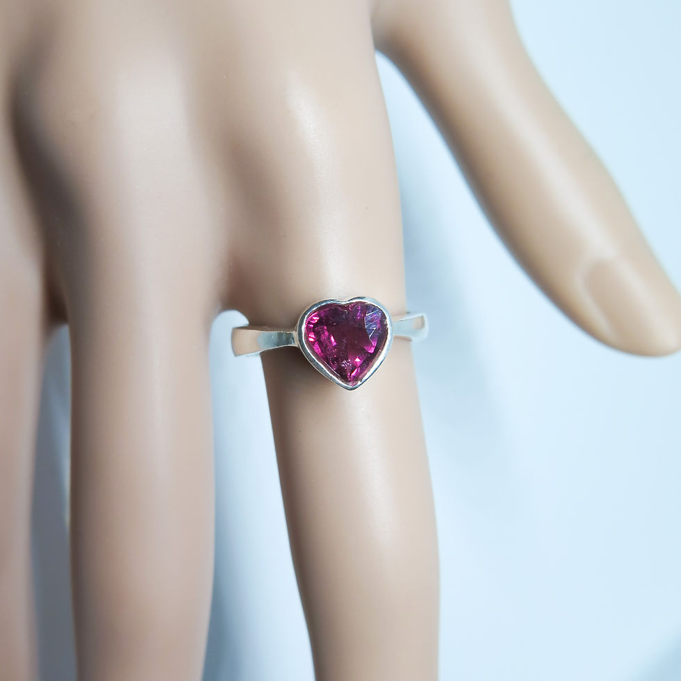 Miniature : Natural Tourmaline heart Rubelite (Rubellite) 925 Silver / Gold/ Platinum ring