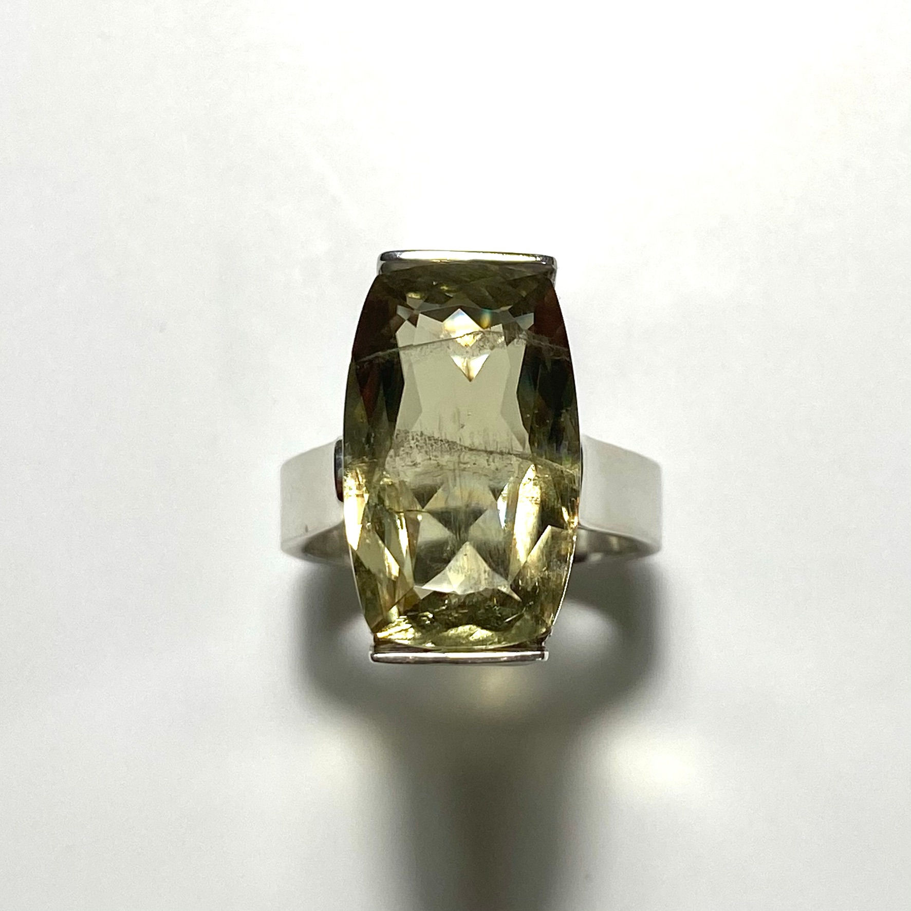 12.95ct Natural Colour change Diaspore 925 Silver / Gold/ Platinum ring