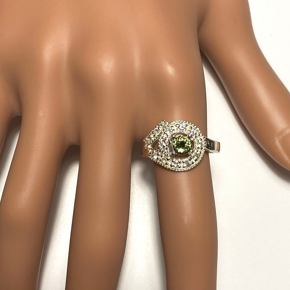 サムネイル： RARE 0.45cts Natural Kornerupine 925 Silver / Gold/ Platinum ring