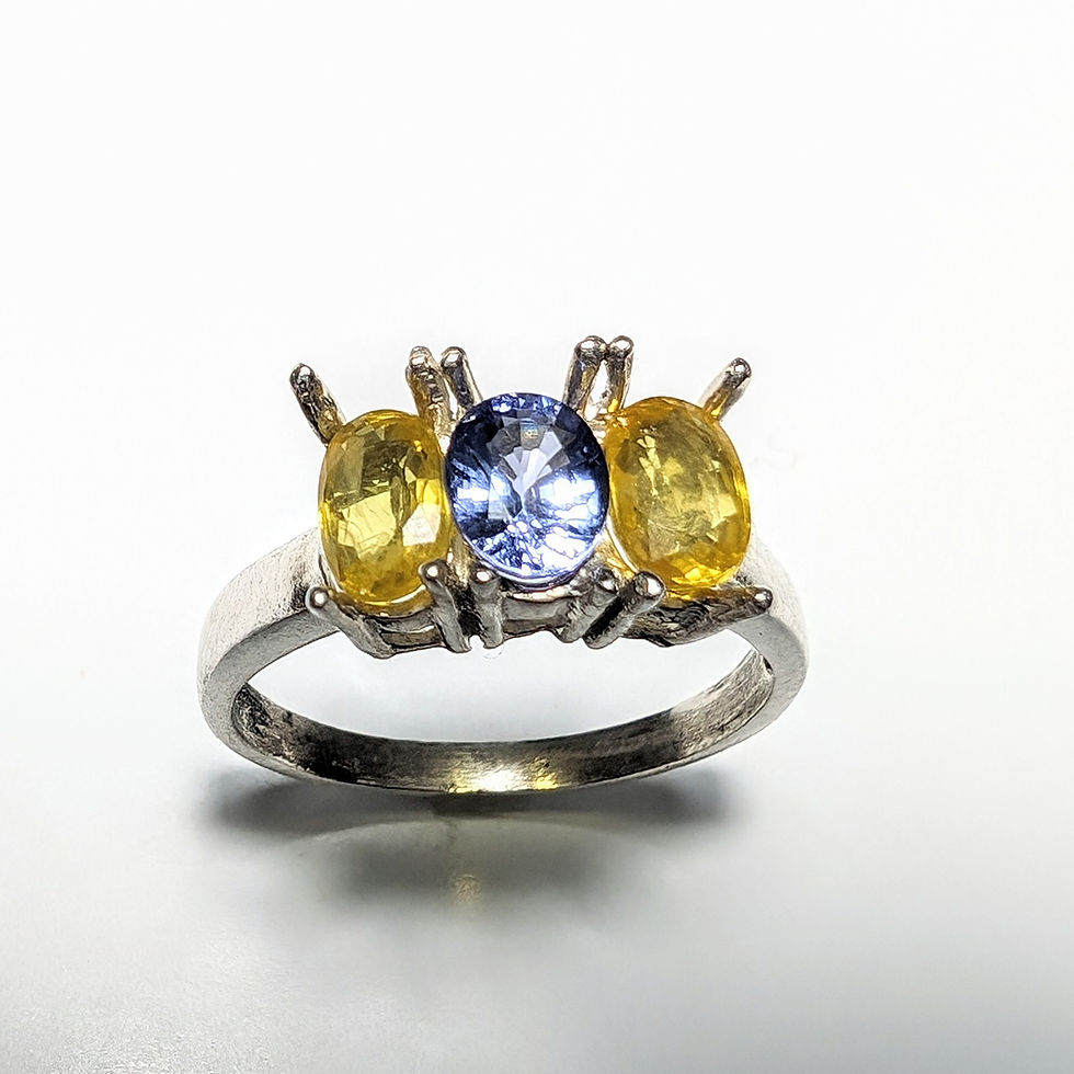 サムネイル： 0.65ct Natural Blue Tanzanite 925 Silver/ Gold/ Platinum three stones ring