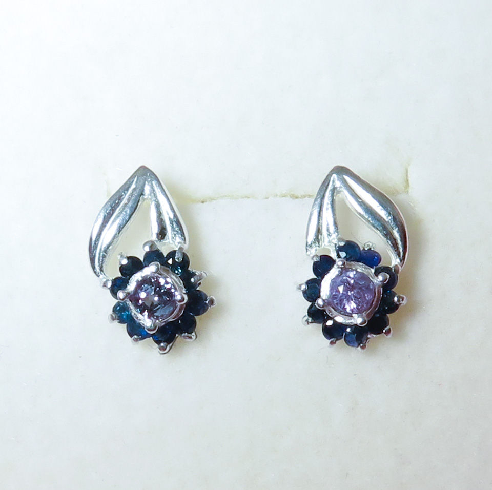 縮圖：Natural Russian Alexandrite colour change green 925 Silver 9ct 14k 18k 375 585 750 Gold studs earrings