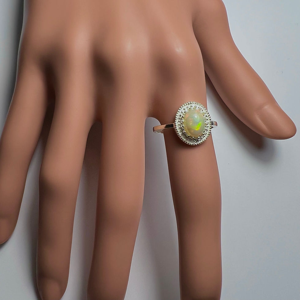 サムネイル： Natural multi-colour Welo Opal Silver / Gold / Platinum ring