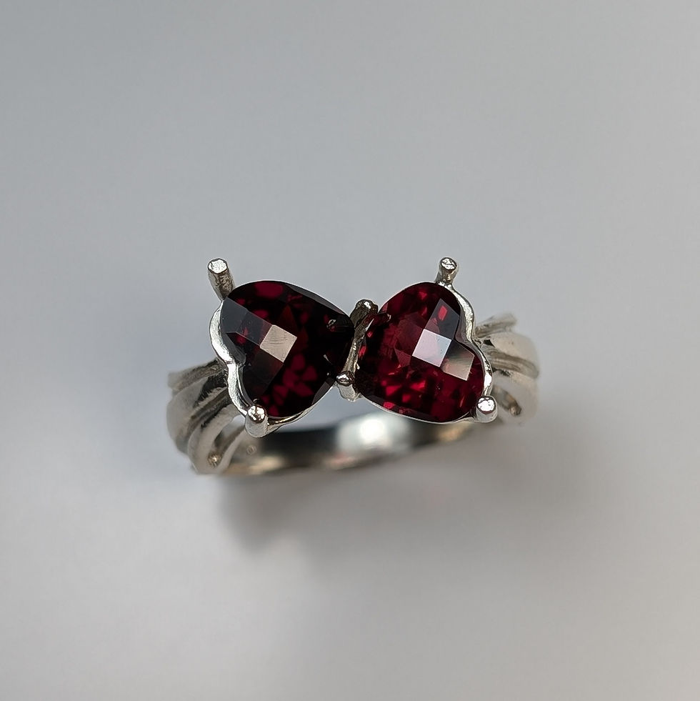 Миниатюра: Natural rhodolite (Pyrope) garnet 925 Silver / Gold kissing  hearts ring
