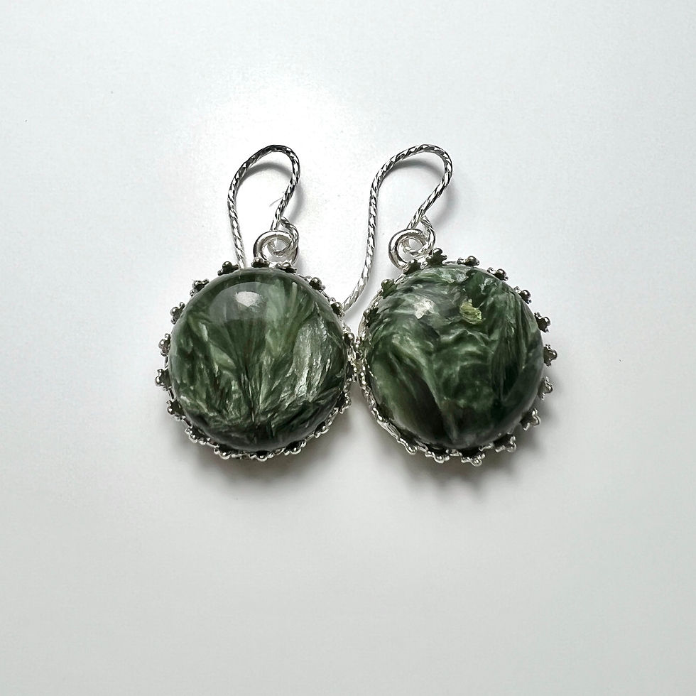 縮圖：16.45ct Natural Seraphinite green 925 Silver / Gold filigree drop earrings