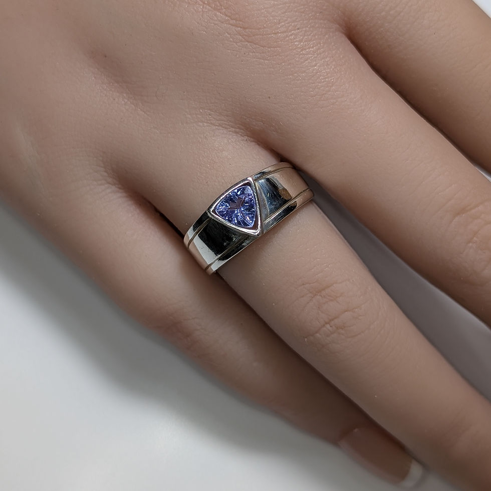 Thumbnail: 0.81ct Natural Tanzanite trillion unisex ring 925 Silver / Gold/ Platinum