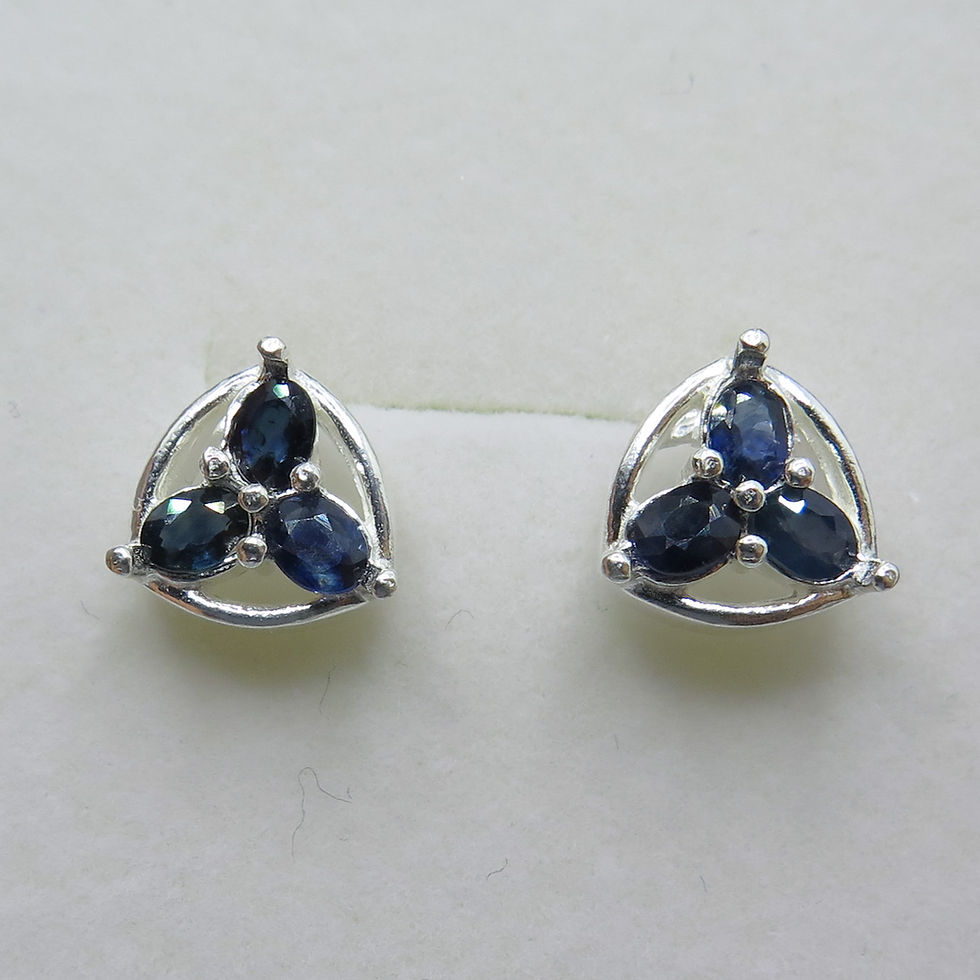 サムネイル： Natural Blue Sapphires Silver/ Gold/Platinum clover stud earrings