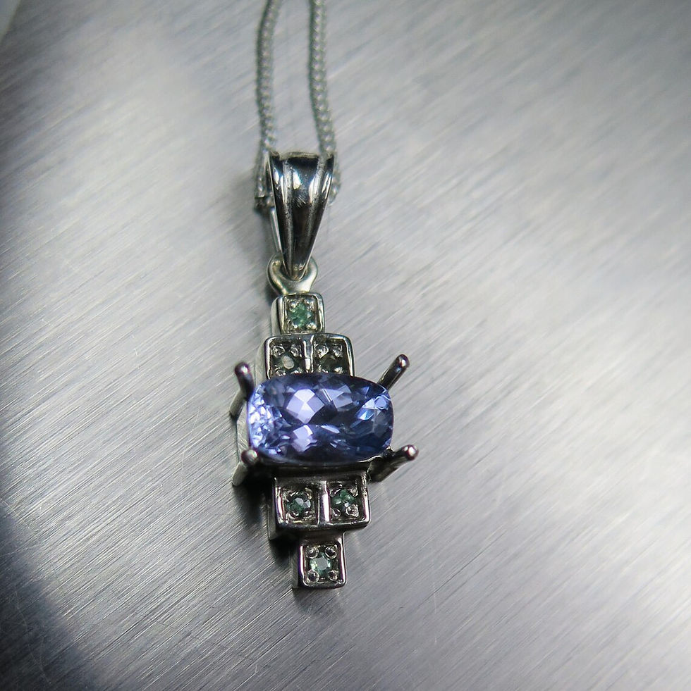 1.2ct Natural Tanzanite & alexandrite Silver / Gold / Platinum pendant