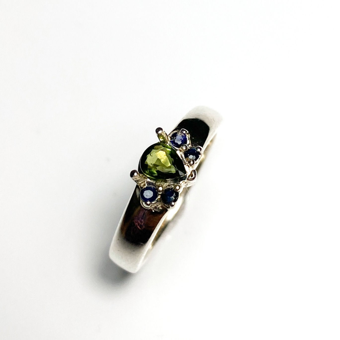 0.5ct Natural Parti Green blue Sapphire 925 Silver / Gold/ Platinum ring