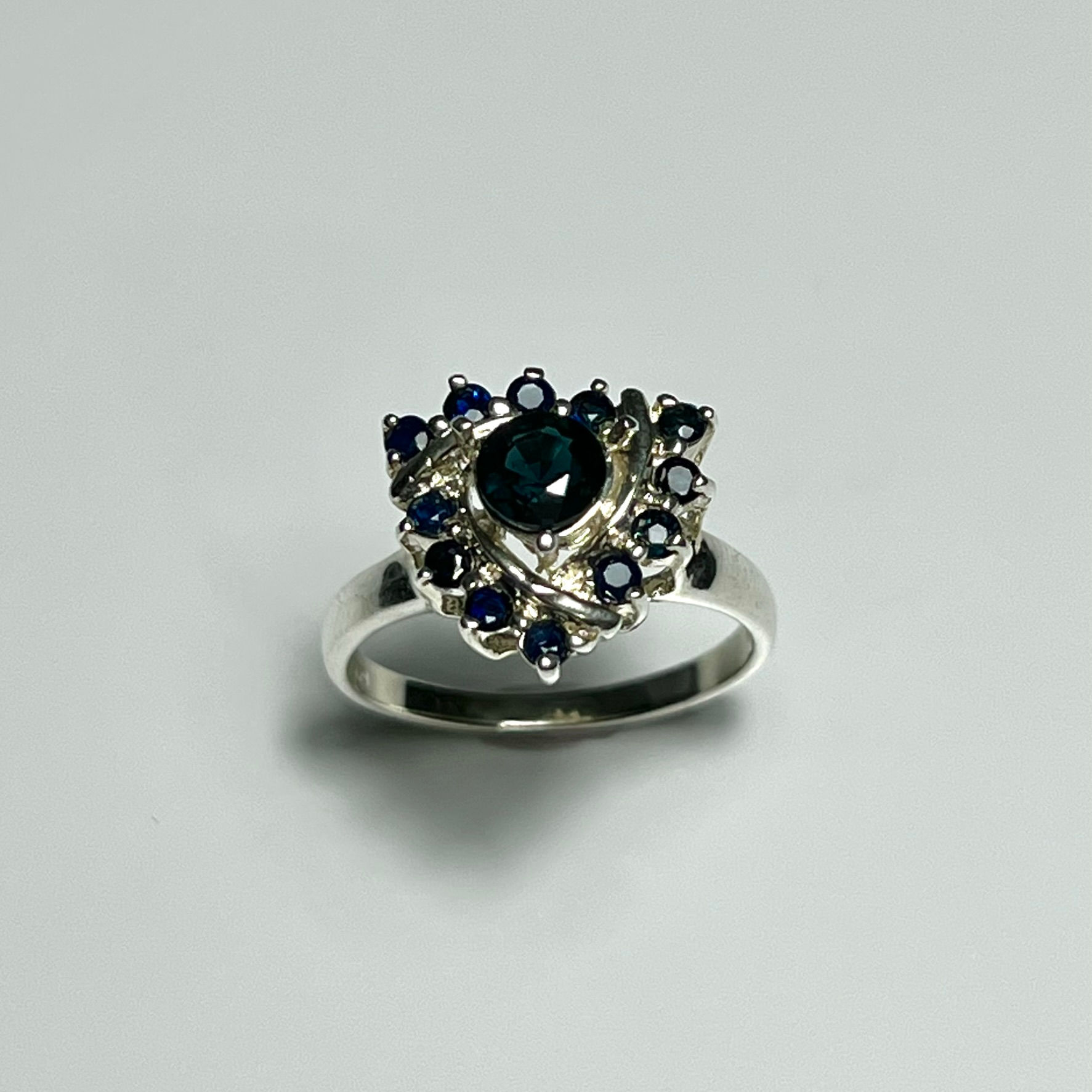 0.65ct Natural Midnight Blue Spinel 925 Silver / Gold/ Platinum ring