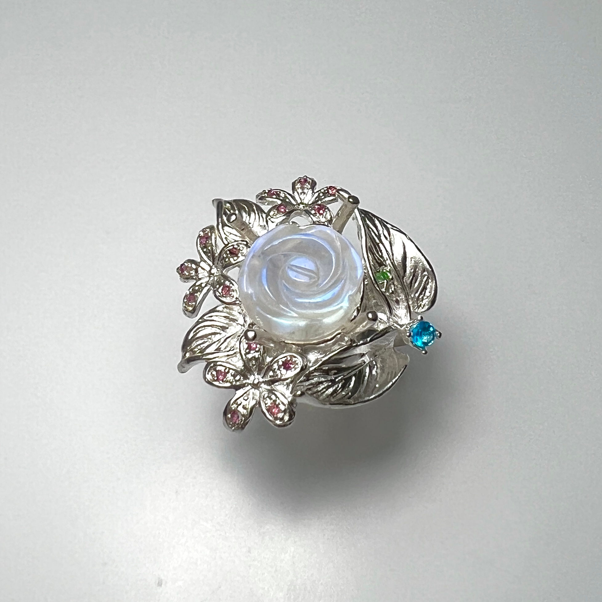 Certified 6.4ct Natural Rainbow moonstone 925 Silver / Gold rose ring