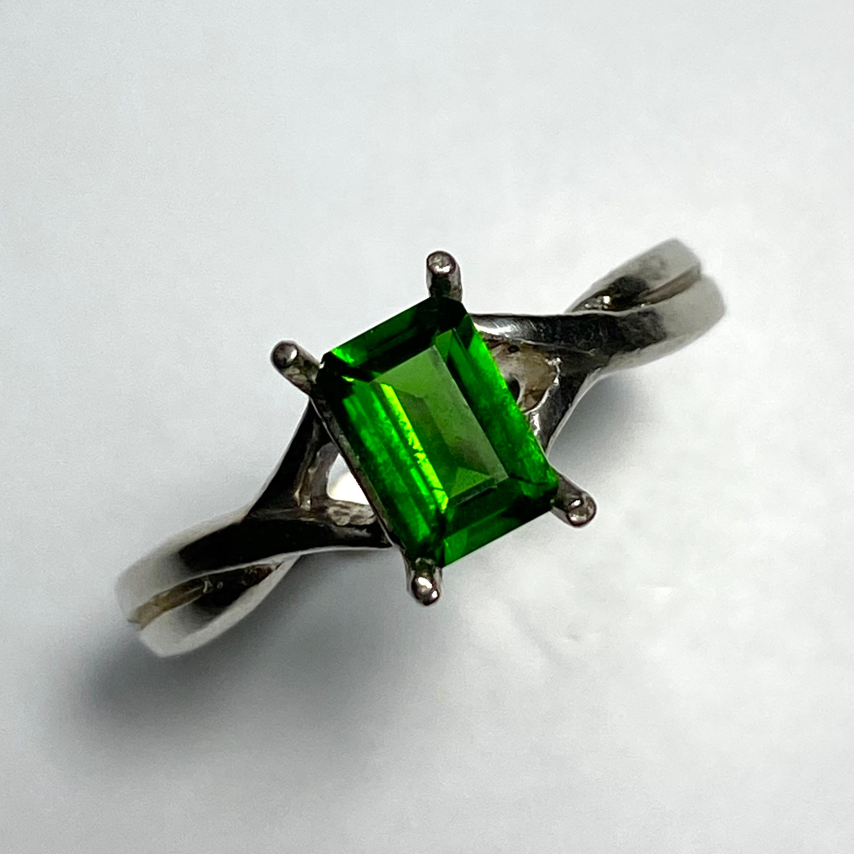 Natural Chrome Diopside 925 Silver / Gold/ Platinum ring