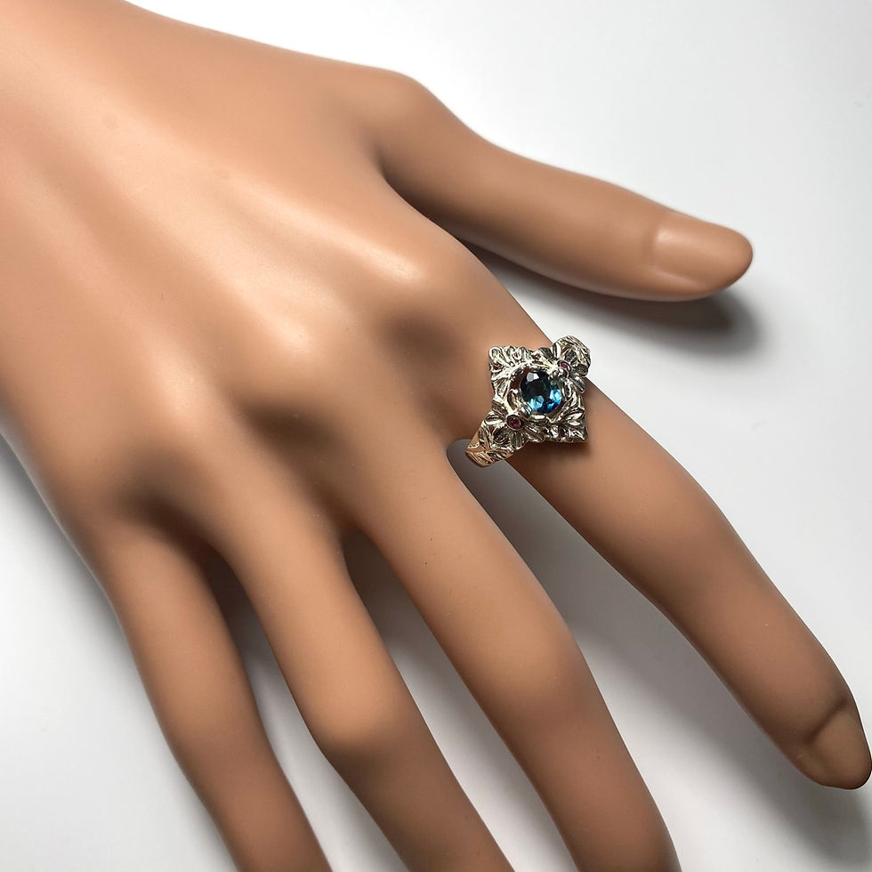 縮圖：Natural Indicolite tourmaline 925 Silver / Gold/ east west ring