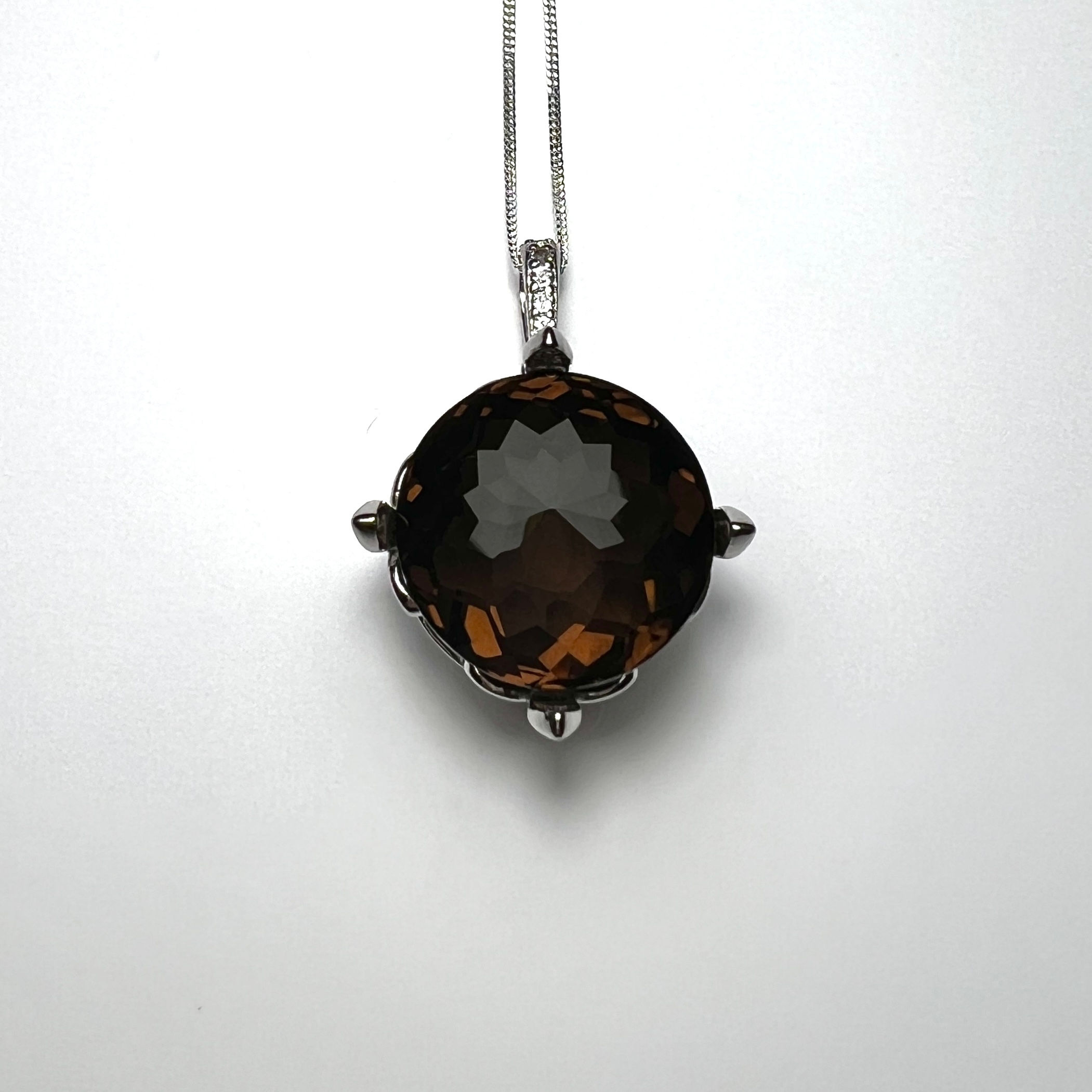 25ct Natural Smoky Quartz Silver / Gold / Platinum pendant