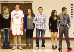 0682-bbballvsfrontier15-hc