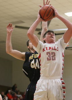 0061-bbballvspioneer-sec15